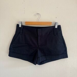 Alice + Olivia Black Cady Cuffed Shorts Double Clasp Waist 6